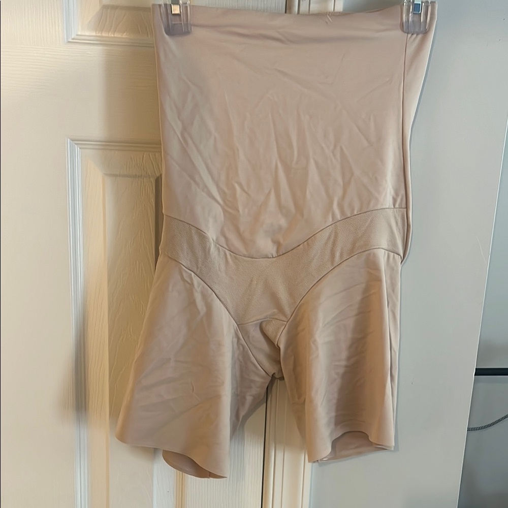 High-Waisted Shapewear Shorts - Tan